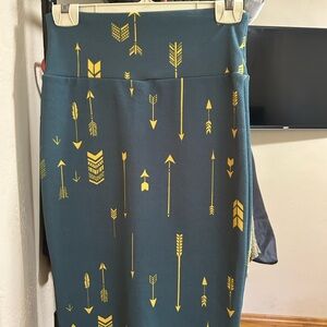 Stylish Arrow Print Skirt - Blue and Yellow